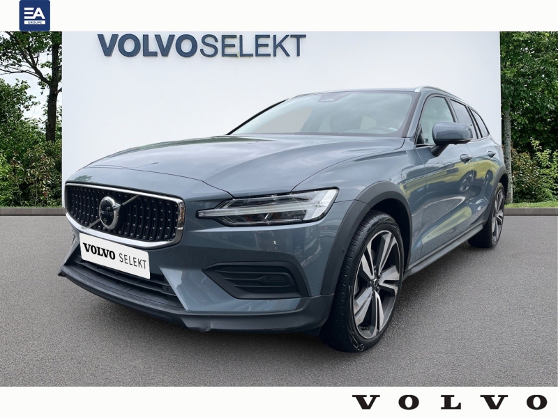 VOLVO V60 Cross Country B4 AWD 197ch Pro Geartronic 8